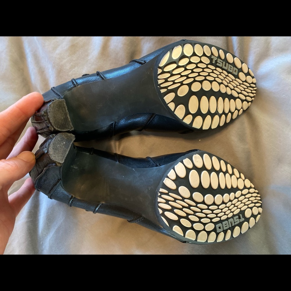 Zsubo Heels - Picture 3 of 5